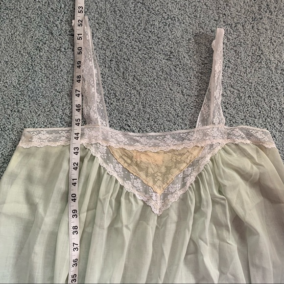 Vintage iris veil nightie - Picture 4 of 6